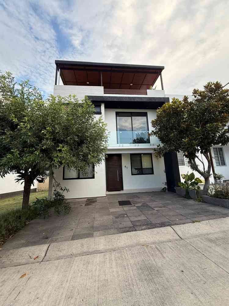 casa en venta_en renta boulevard valle imperial nuevo mexico zapopan jalisco p7O9I5U