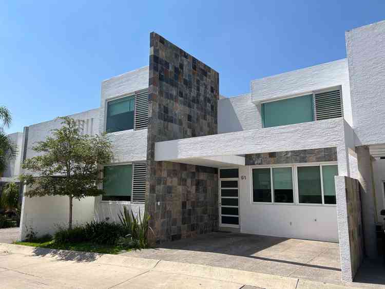 casa en renta avenida inglaterra jocotan zapopan jalisco pRs34L7